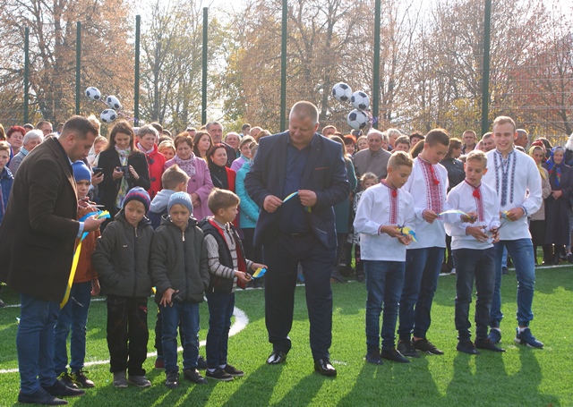9.12 ternopil vidkrytia majdanchyka